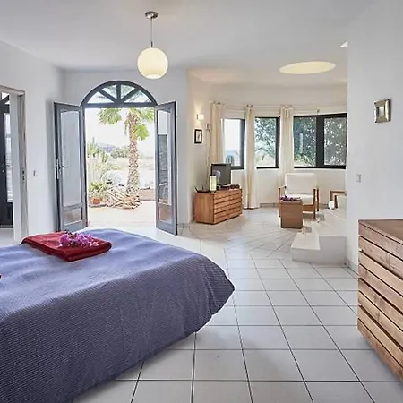 Willa Holiday Villa *